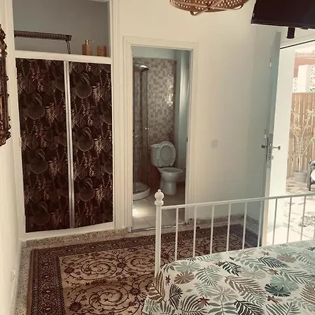 Amir Bed & Breakfast *